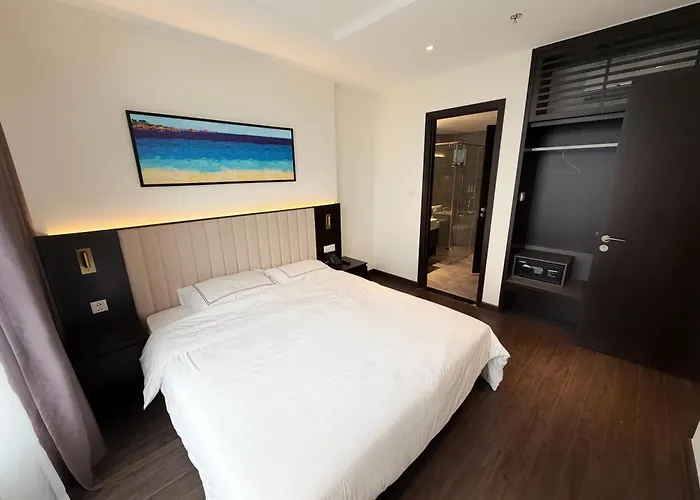 Sapphire Hon Gai Retreat *
